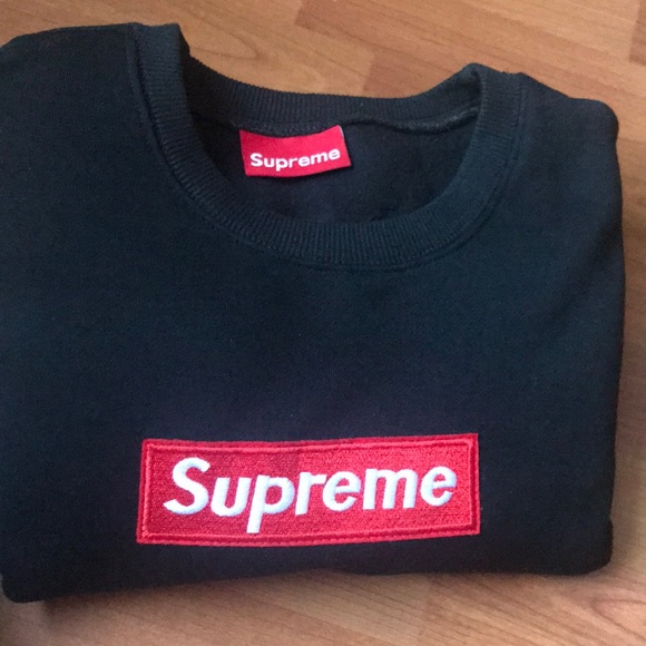 Supreme - Picture 2 of 3